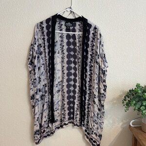 Angie Monochrome Geometric Cardigan